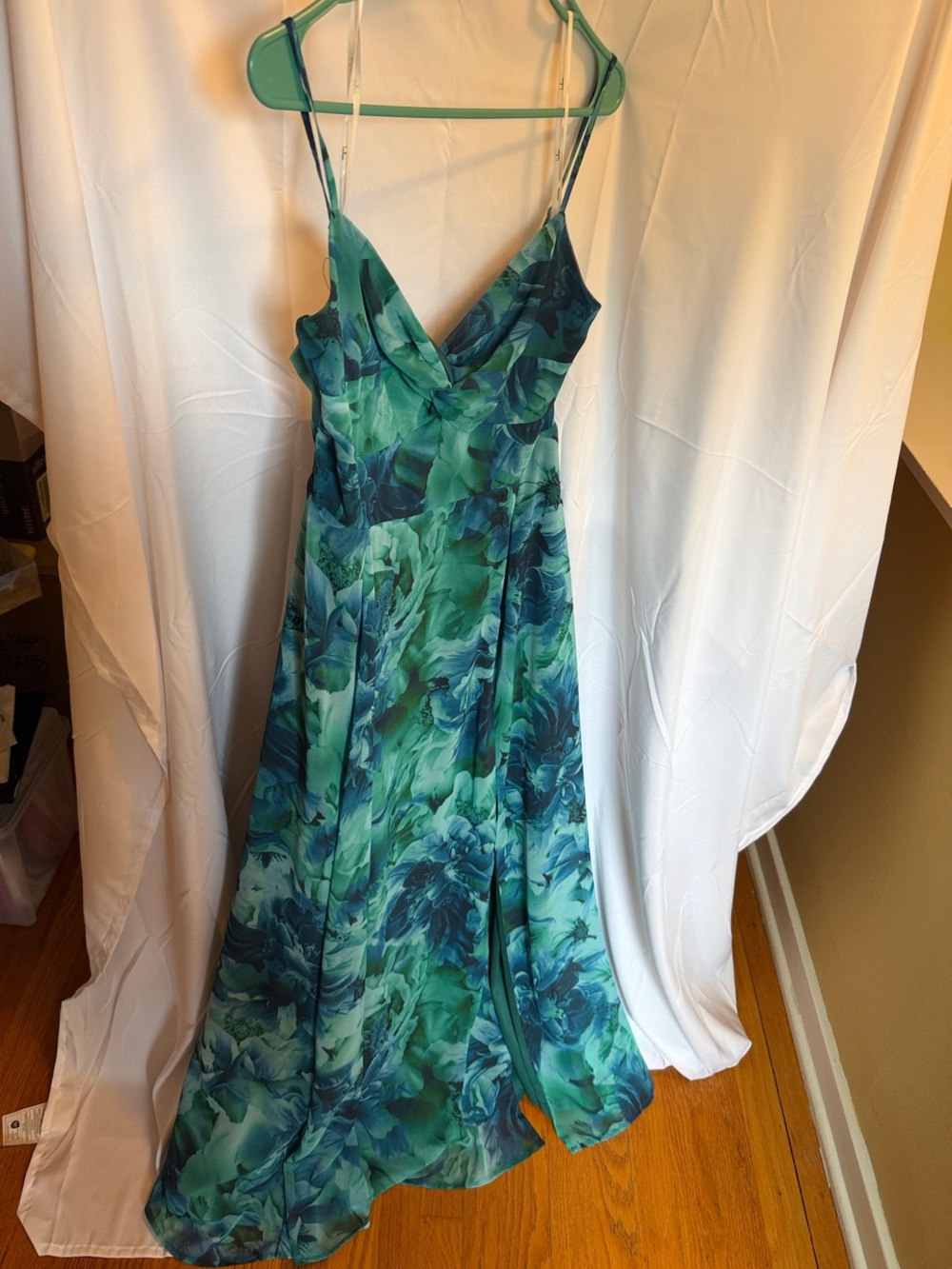 Floral Green V-Neck Maxi Dress